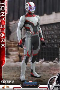 Tony Stark (Team Suit) Sixth Scale Figure - Image 5